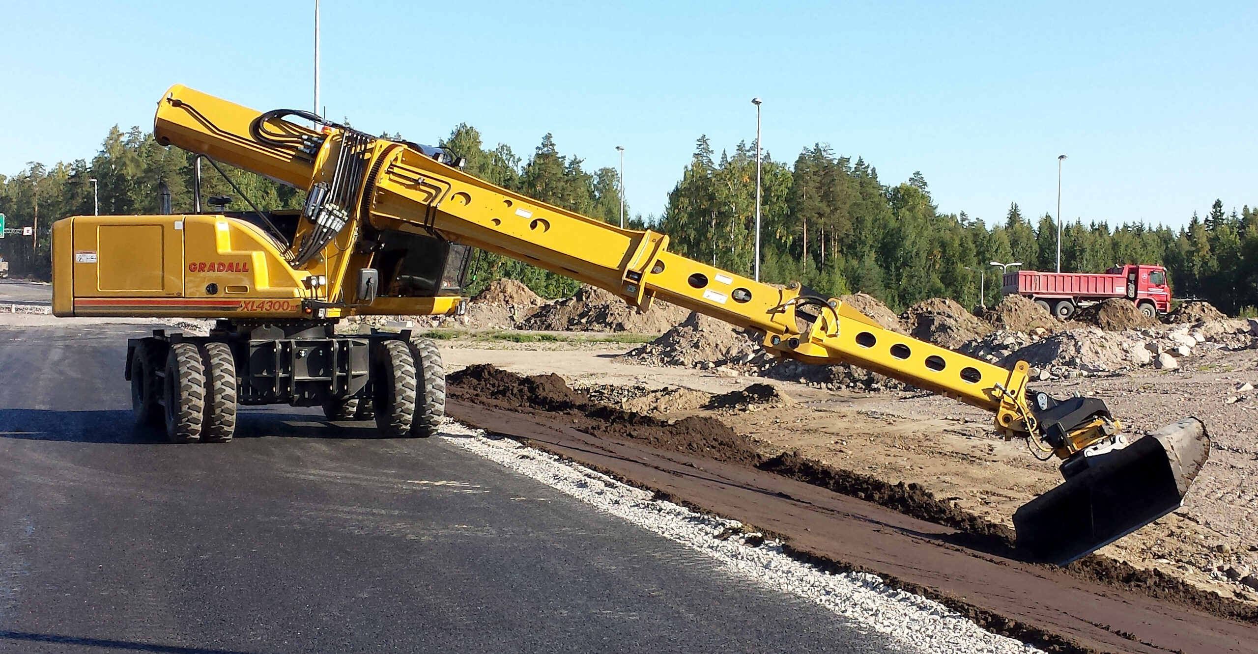 Unmatched Reach and Power for Heavy-Duty Performance