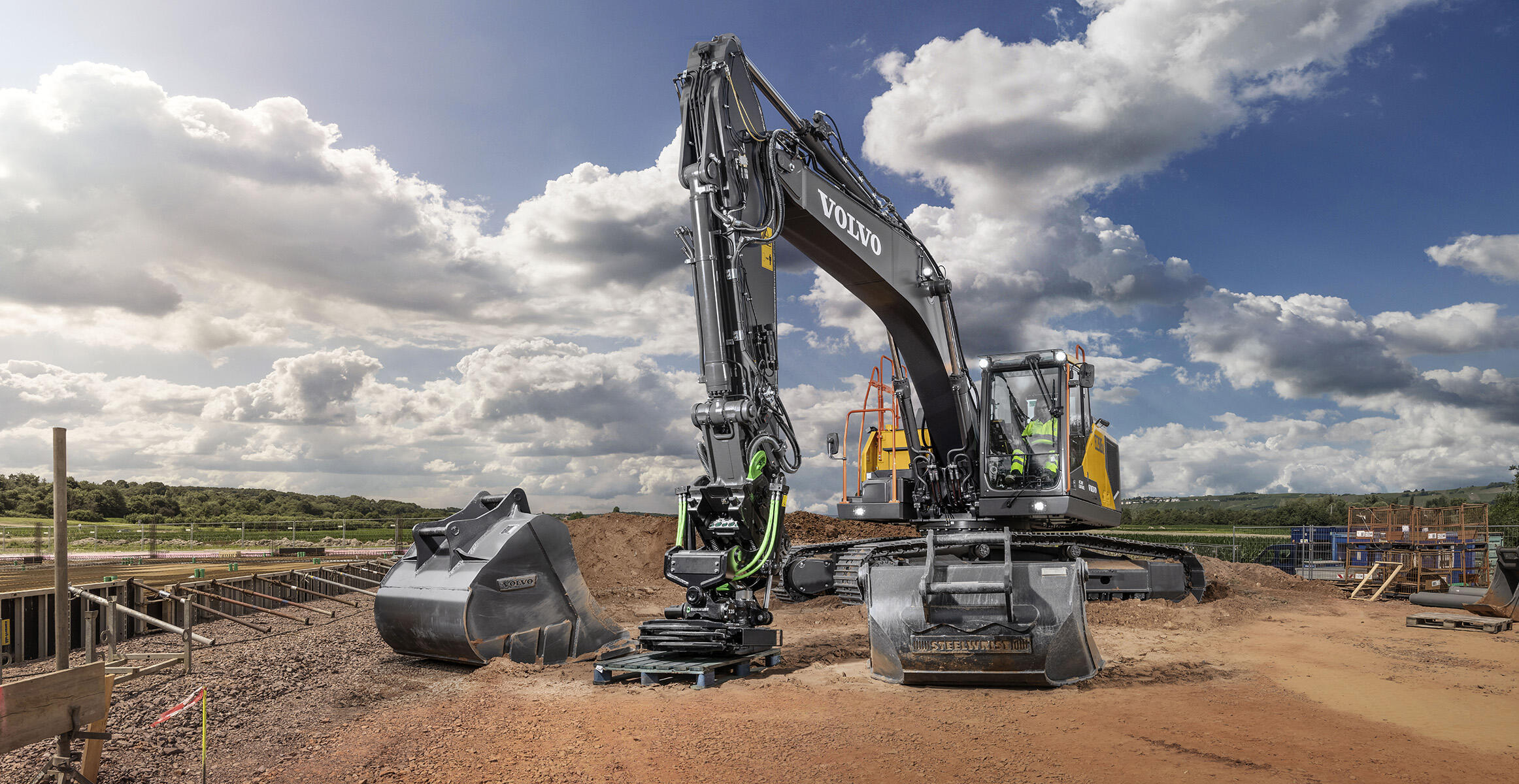 Volvo EC250E